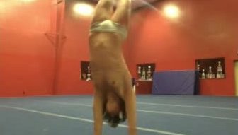Naked Gymnastic Session at the Gym and Masturbation – Amateur Webcam